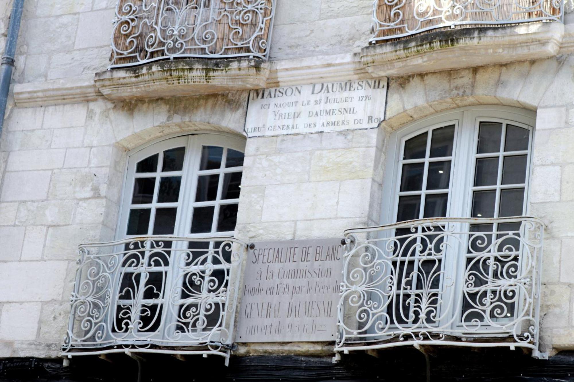 Appartement Le Clarte Périgueux Exteriör bild